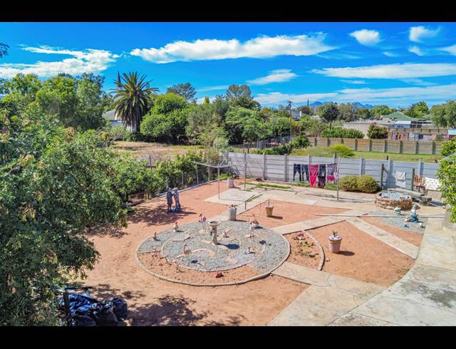 3 BEDROOM HOUSE FOR SALE IN GRAAFWATER